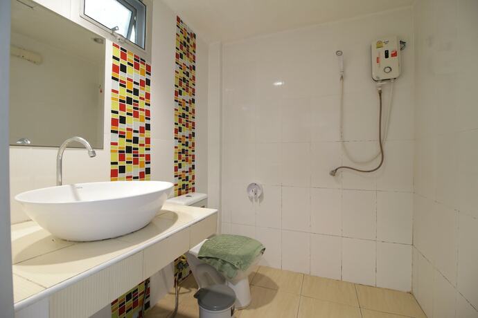 Imagen general del Hotel Tawaen Beach Resort. Foto 4