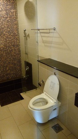 Imagen de la habitación del Hotel Tawassil Suites @ Swiss Garden. Foto 8
