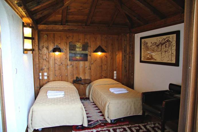 Imagen de la habitación del Hotel Taxiarches. Foto 20
