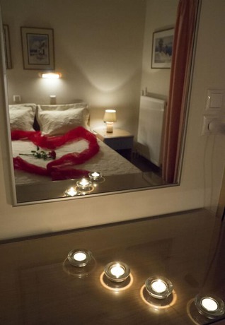 Imagen de la habitación del Hotel Taxiarhis. Foto 5