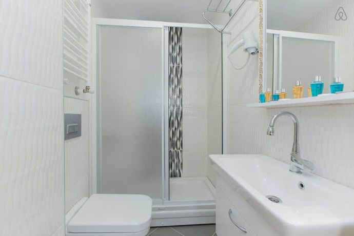 Imagen de la habitación del Hotel Taximum Suites. Foto 4