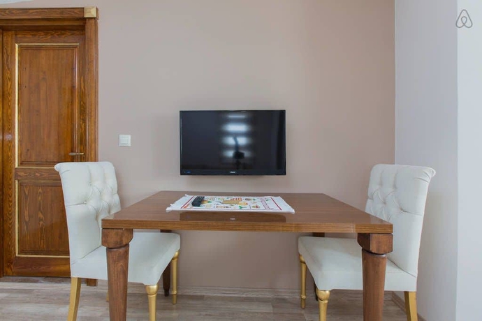 Imagen de la habitación del Hotel Taximum Suites. Foto 6