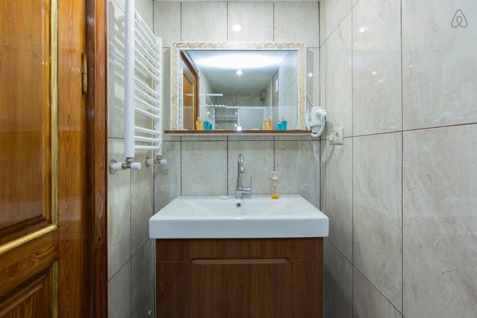 Imagen de la habitación del Hotel Taximum Suites. Foto 12