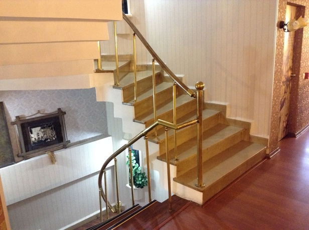 Imagen de los interiores del Hotel Tayhan. Foto 16