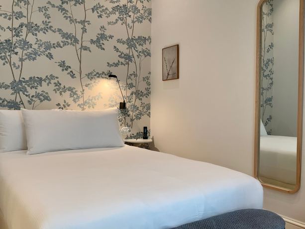 Imagen de la habitación del Hotel Tayko Sevilla. Foto 2