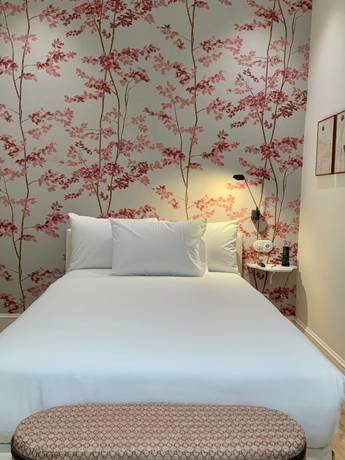 Imagen de la habitación del Hotel Tayko Sevilla. Foto 3