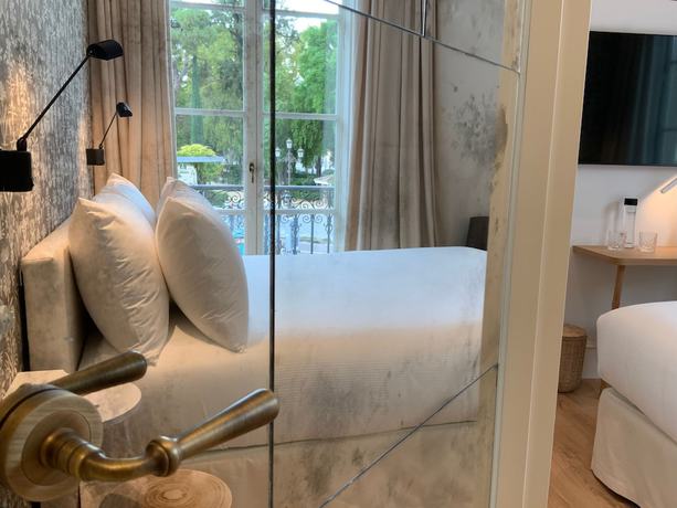 Imagen de la habitación del Hotel Tayko Sevilla. Foto 8