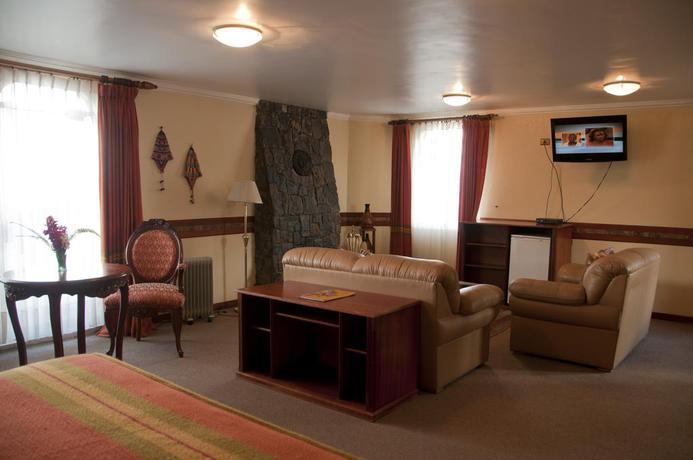 Imagen de la habitación del Hotel Taypikala Puno. Foto 4