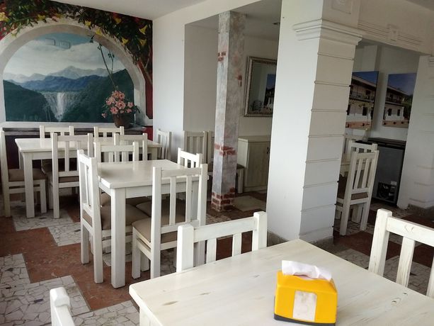 Imagen del bar/restaurante del Hotel Tayromar. Foto 3