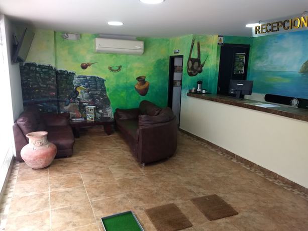 Imagen de los interiores del Hotel Tayromar. Foto 19