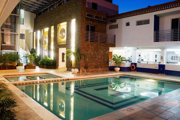 Imagen de la piscina del Hotel Tayrona Rodadero. Foto 13