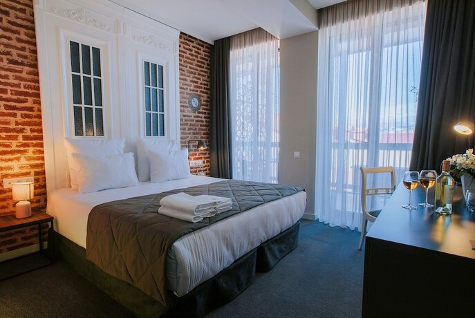 Imagen de la habitación del Hotel Tbilisee. Foto 20