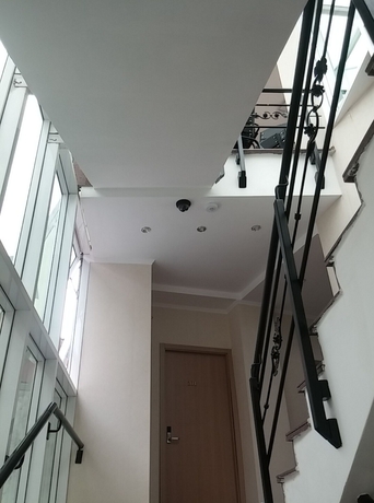 Imagen de los interiores del Hotel Tbiliseli. Foto 15