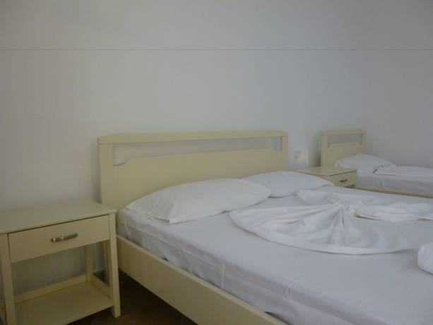 Imagen de la habitación del Hotel Te Stefi. Foto 7