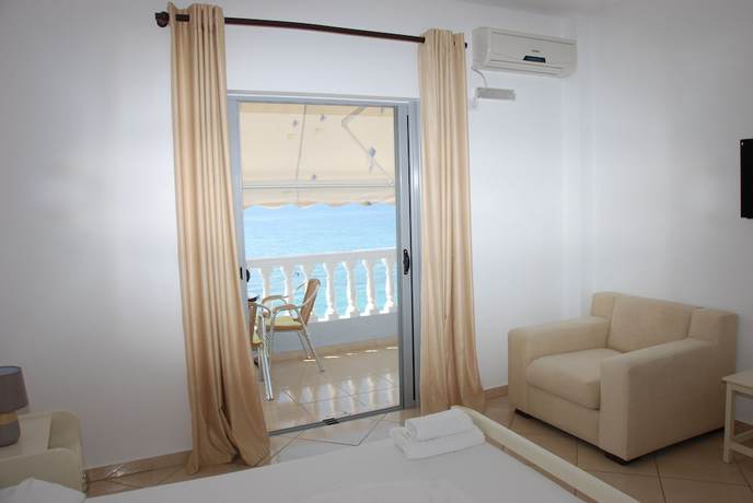 Imagen de la habitación del Hotel Te Stefi. Foto 8