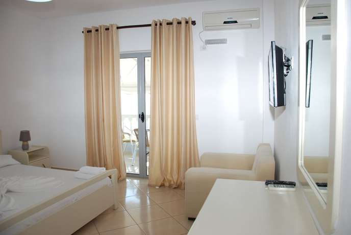 Imagen de la habitación del Hotel Te Stefi. Foto 13