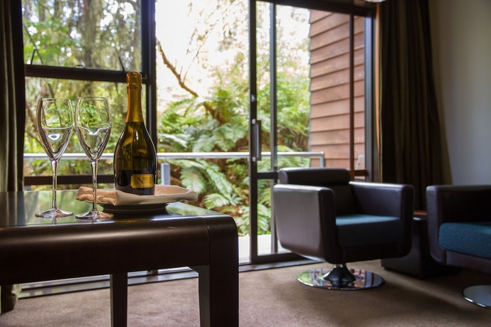 Imagen de la habitación del Hotel Te Waonui Forest Retreat. Foto 11