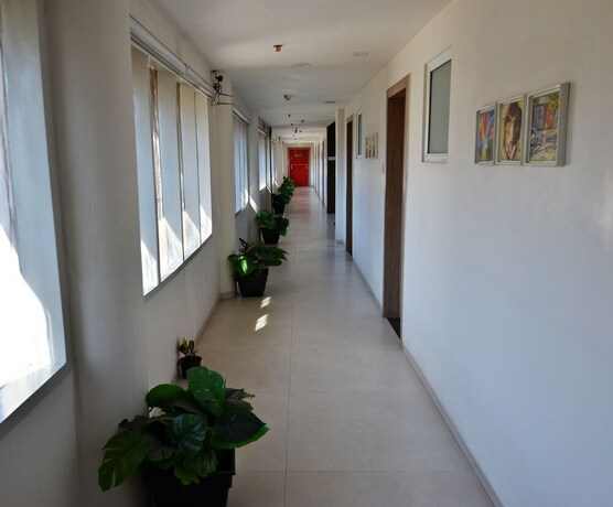 Imagen de los interiores del Hotel Tea County, Dibrugarh. Foto 37