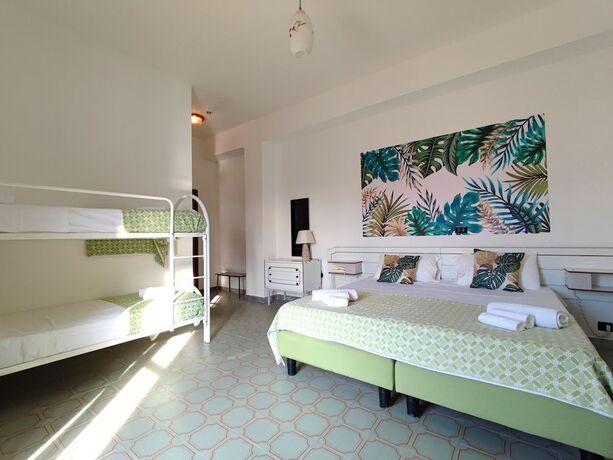 Imagen de la habitación del Hotel Tea Praia. Foto 11