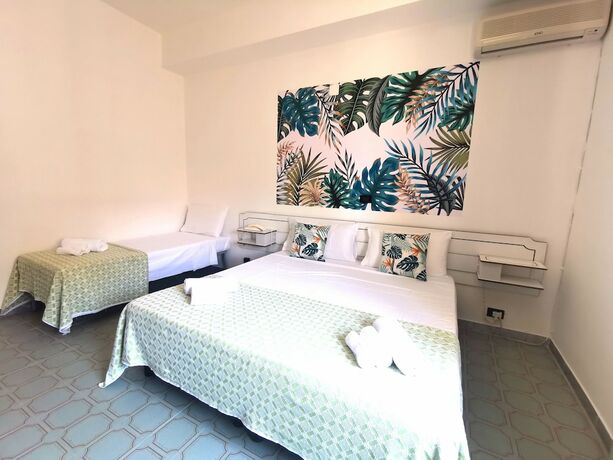 Imagen de la habitación del Hotel Tea Praia. Foto 17