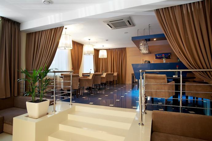 Imagen de los interiores del Hotel Teatralny. Foto 19