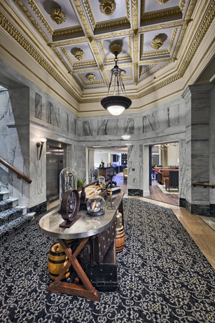 Imagen de los interiores del Hotel Teatro. Foto 16