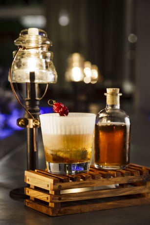 Imagen del bar/restaurante del Hotel Teatro. Foto 8