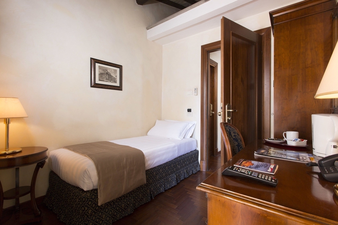 Imagen de la habitación del Hotel Teatro Pace. Foto 5