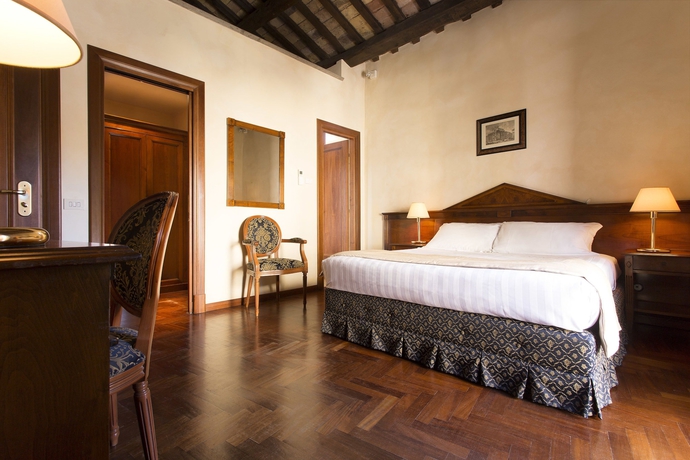 Imagen de la habitación del Hotel Teatro Pace. Foto 10