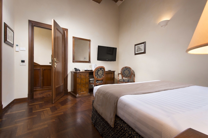 Imagen de la habitación del Hotel Teatro Pace. Foto 16