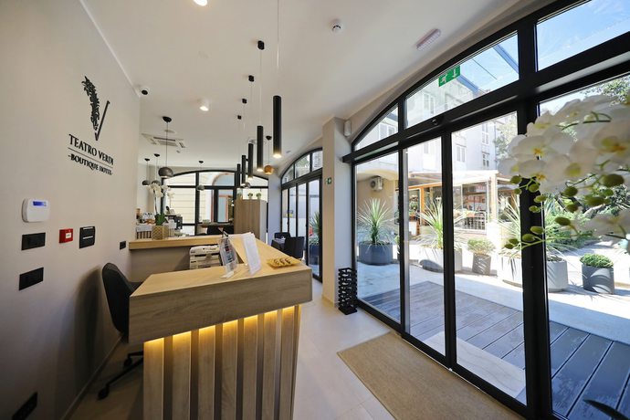 Imagen de los interiores del Hotel Teatro Verdi Hotel. Foto 19