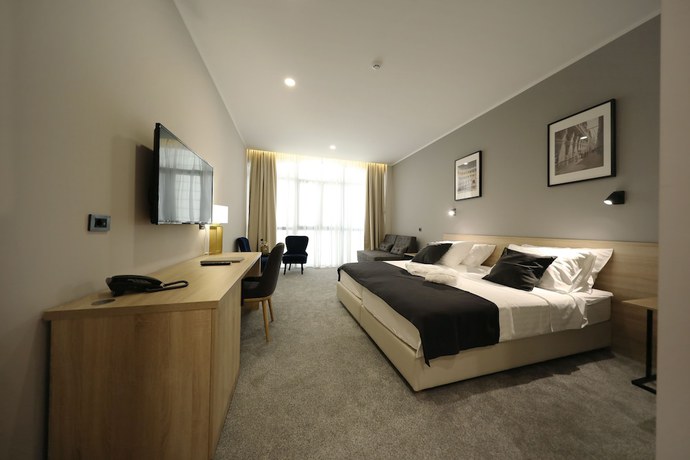 Imagen de la habitación del Hotel Teatro Verdi Hotel. Foto 16