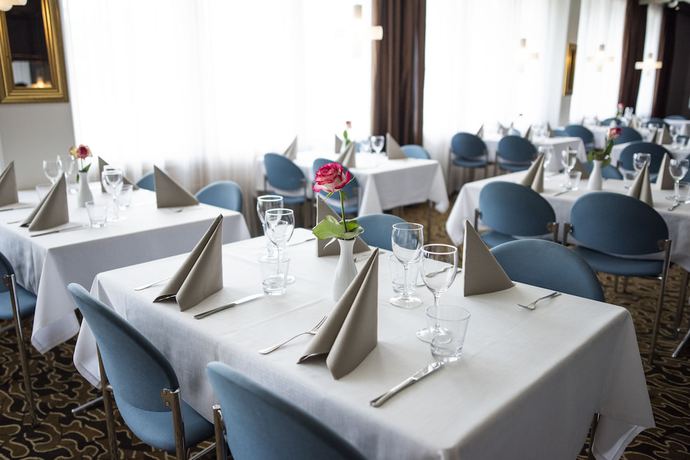 Imagen del bar/restaurante del Hotel Teatterihotelli Riihim&auml;ki. Foto 5