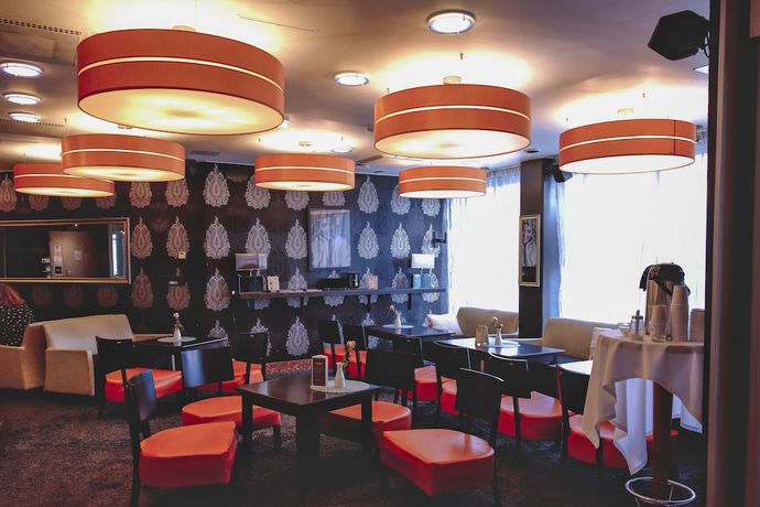 Imagen del bar/restaurante del Hotel Teatterihotelli Riihim&auml;ki. Foto 6