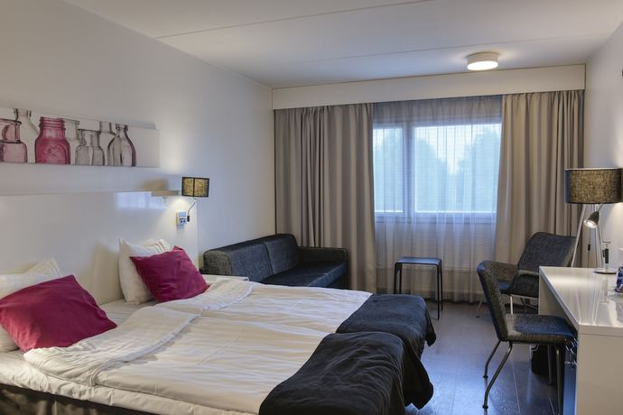 Imagen de la habitación del Hotel Teatterihotelli Riihim&auml;ki. Foto 10