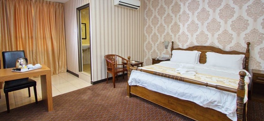 Imagen de la habitación del Hotel Tebrau Ct. Foto 5