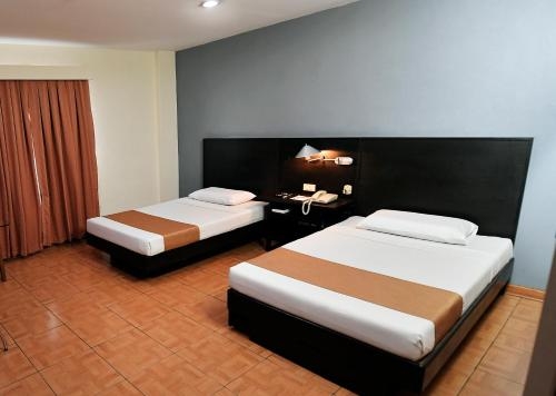 Imagen de la habitación del Hotel Techno Park. Foto 10