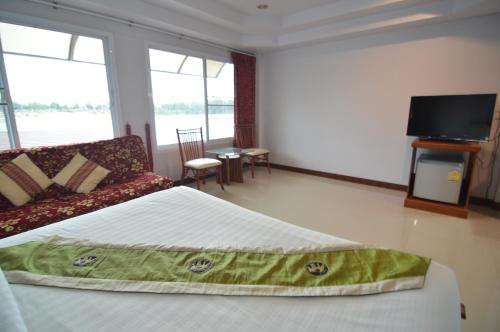 Imagen general del Hotel Techno Riverview Resort. Foto 6