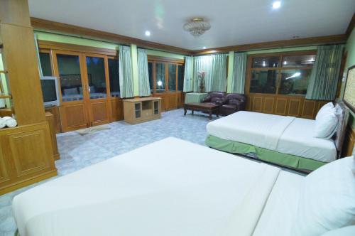 Imagen general del Hotel Techno Riverview Resort. Foto 8