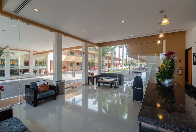 Imagen de los interiores del Hotel Tecnohotel Itzaes, M&eacute;rida. Foto 17