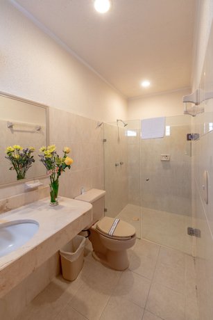Imagen de la habitación del Hotel Tecnohotel Itzaes, M&eacute;rida. Foto 12