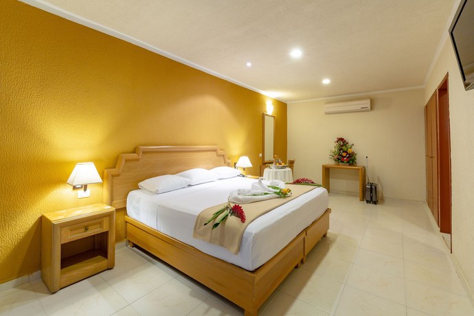 Imagen de la habitación del Hotel Tecnohotel Itzaes, M&eacute;rida. Foto 13