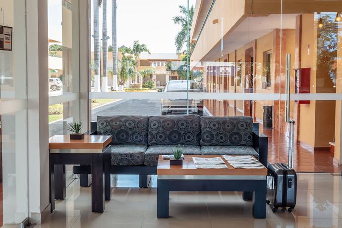 Imagen de los interiores del Hotel Tecnohotel Itzaes, M&eacute;rida. Foto 18