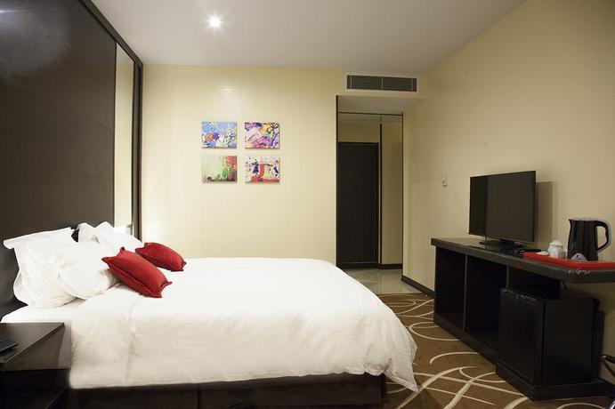 Imagen de la habitación del Hotel Tehran Grand. Foto 2