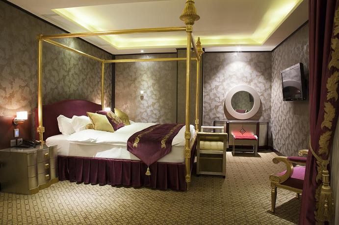 Imagen de la habitación del Hotel Tehran Grand. Foto 3