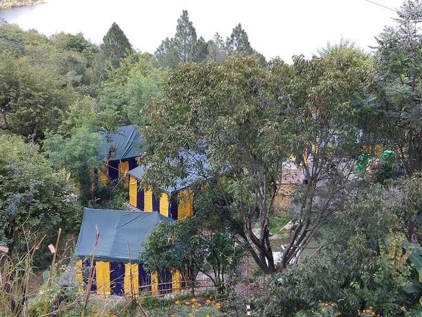Imagen general del Hotel Tehri lake View Camping and Cottage. Foto 2