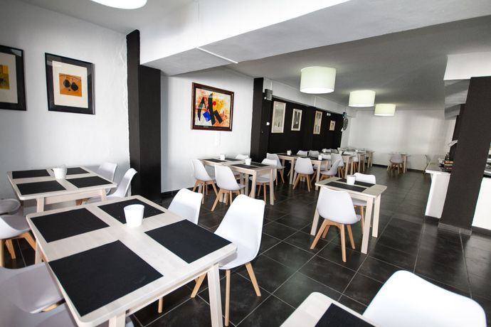 Imagen del bar/restaurante del Hotel Teide. Foto 3