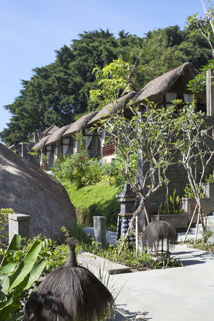 Imagen del bar/restaurante del Hotel Tejaprana Resort And Spa. Foto 3