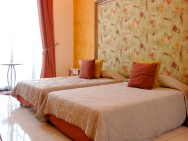 Imagen general del Hotel Tel&eacute;grafo Axel La Habana. Foto 1