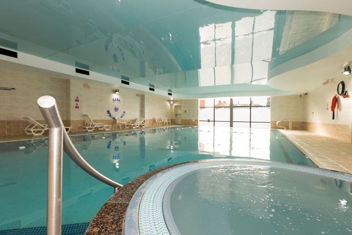 Imagen de la piscina del Hotel Telford Whitehouse. Foto 17